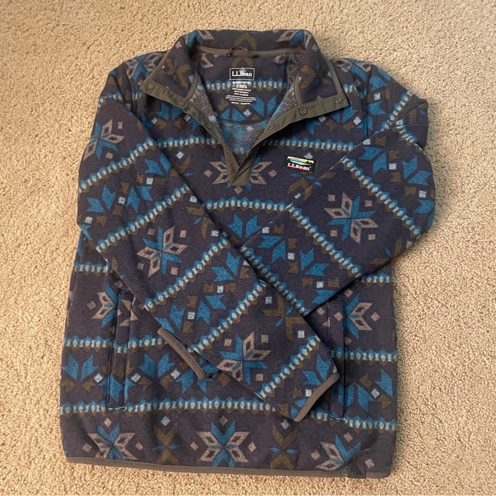 Patterned L. L. Bean fleece pullover